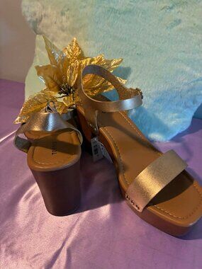Torrid Gold Wood Platform Heel Wide Width Size 13